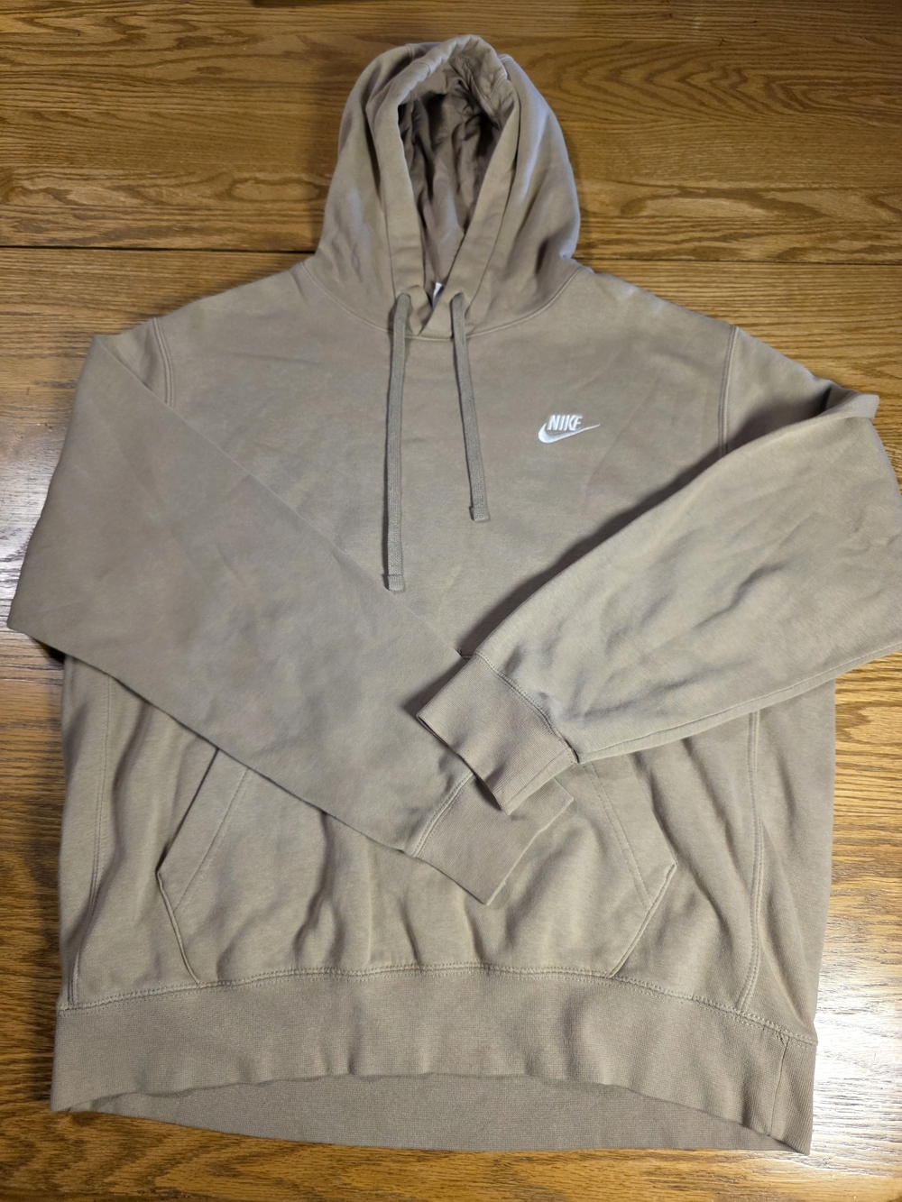 Nike Men’s Beige Pullover Hoodie Size Medium